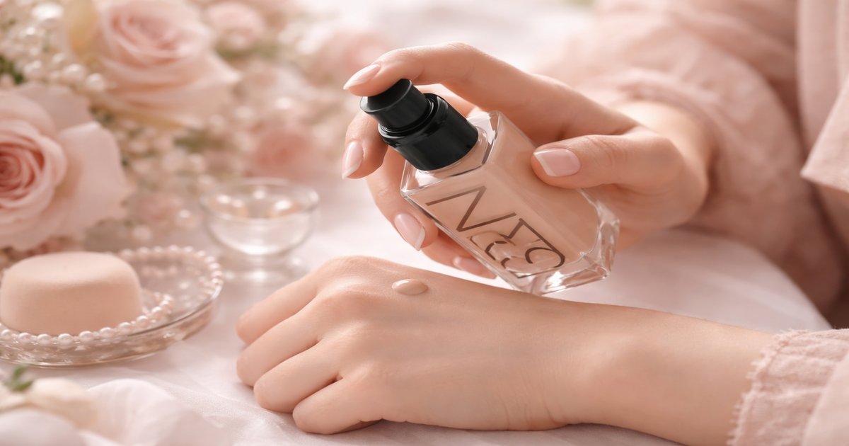 nars sheer glow in use